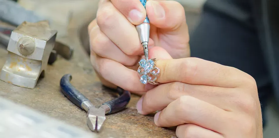 Set & Polished at the Bench at Wright Jewelers, Chattanooga TN